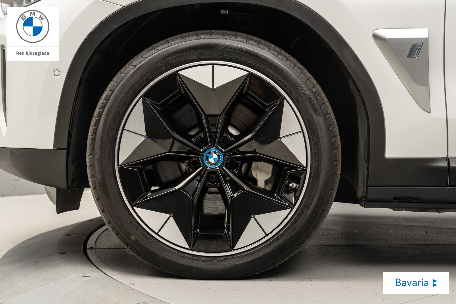 BMW iX3