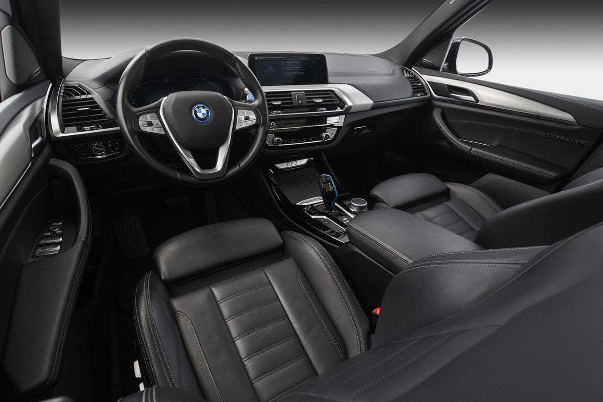 BMW iX3