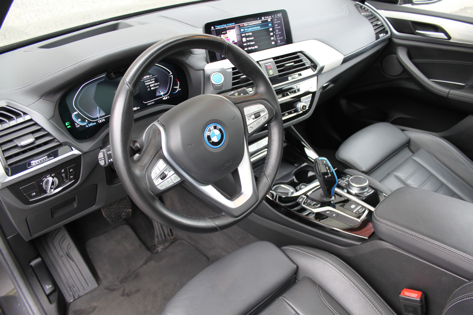 BMW iX3