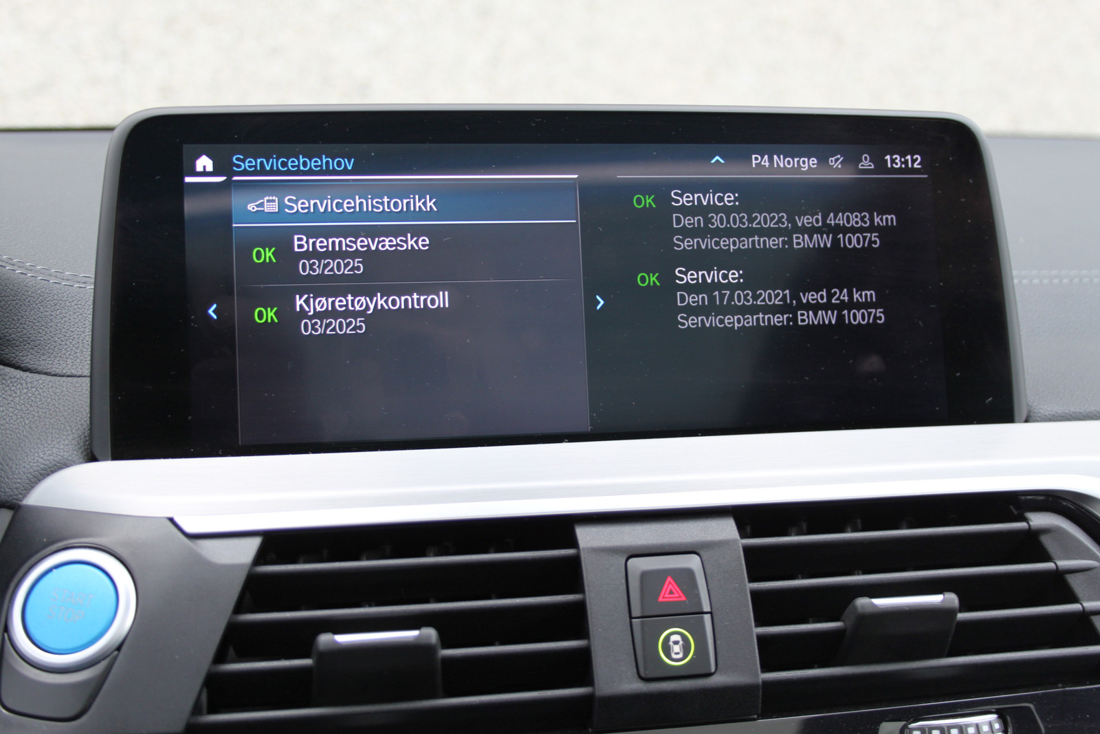 BMW iX3