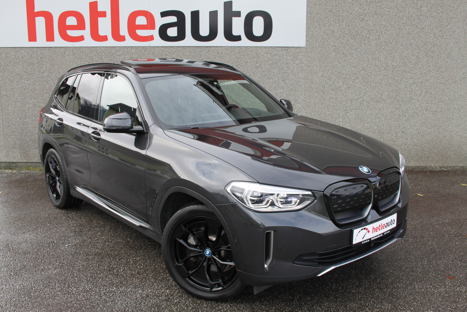 BMW iX3
