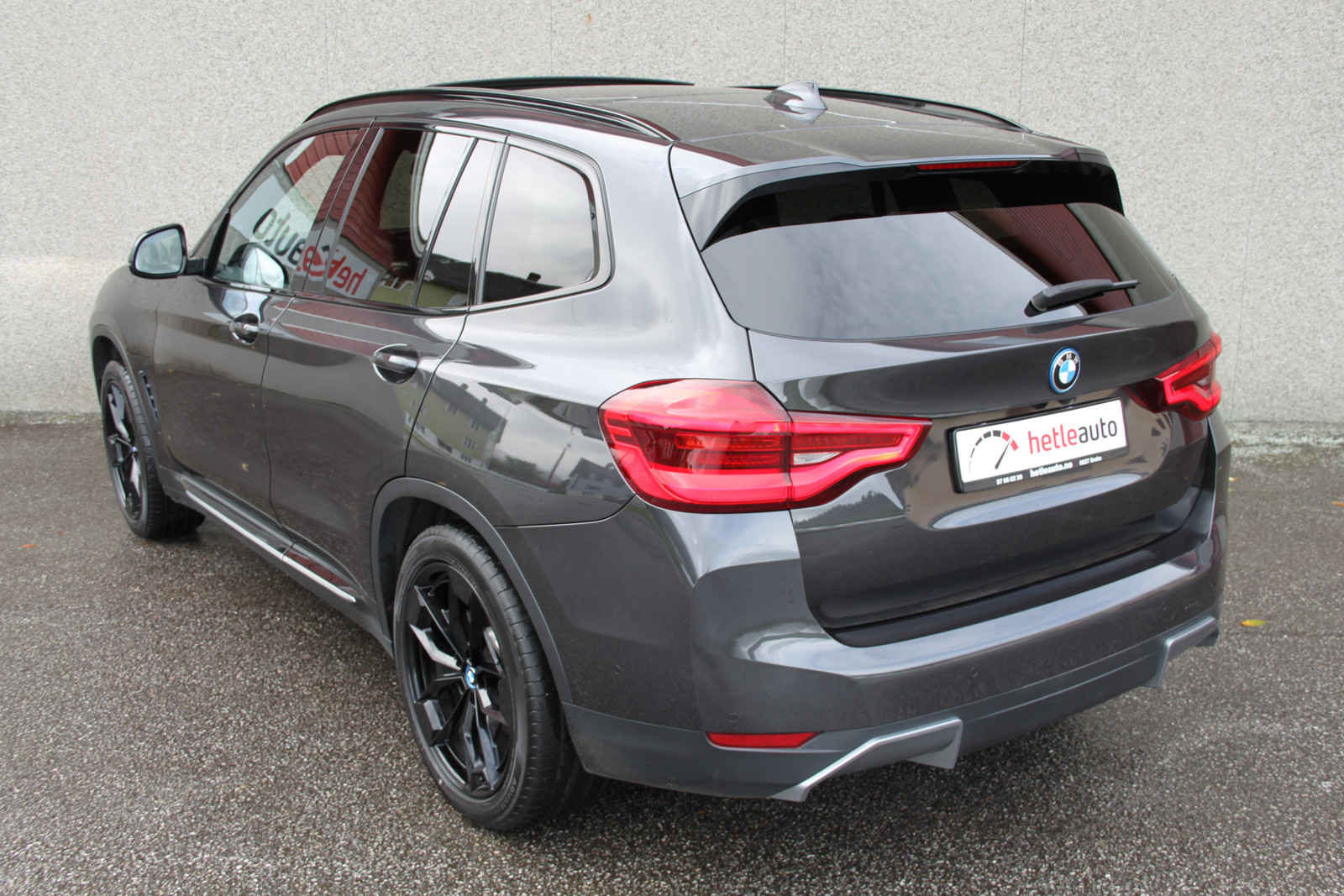BMW iX3