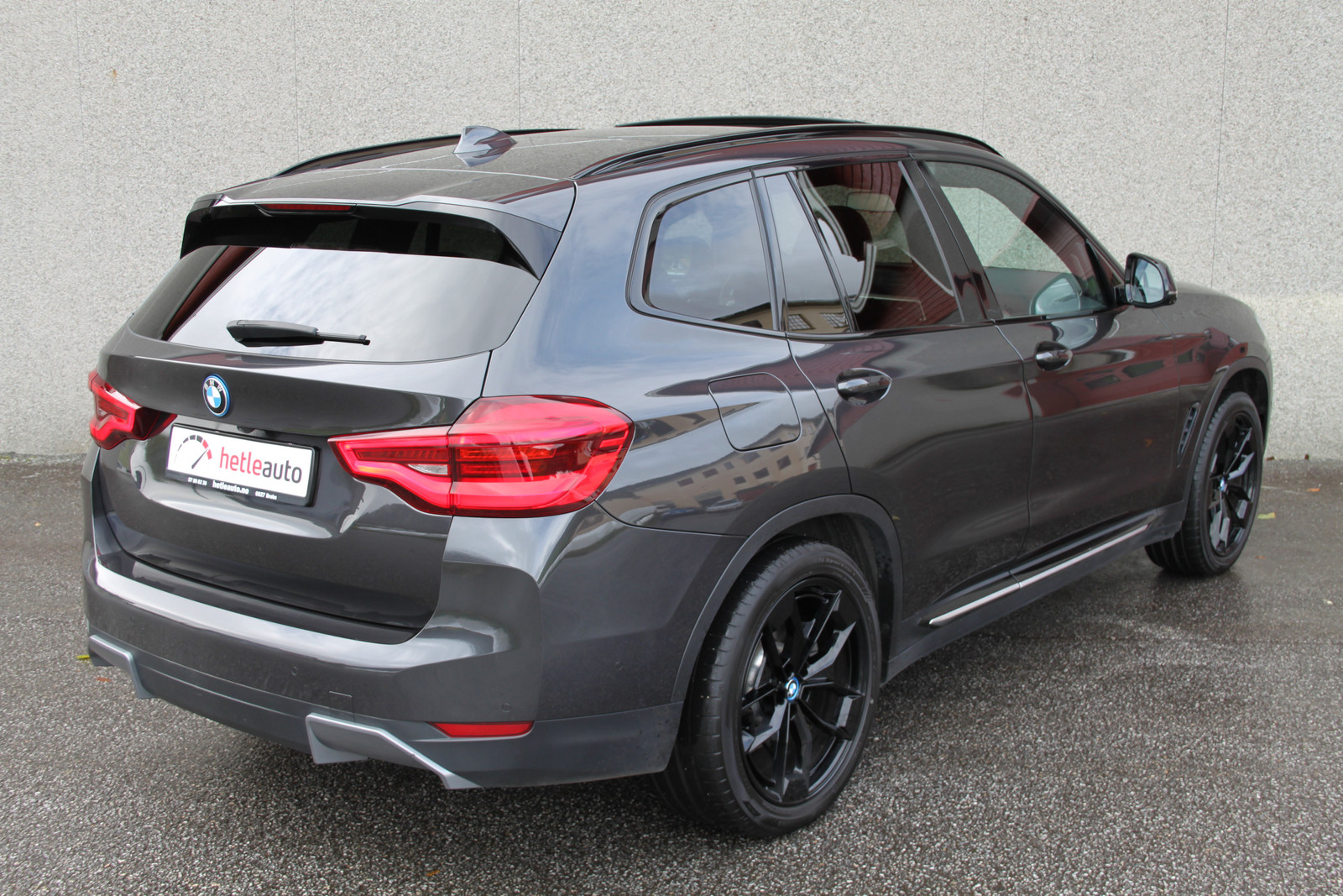 BMW iX3