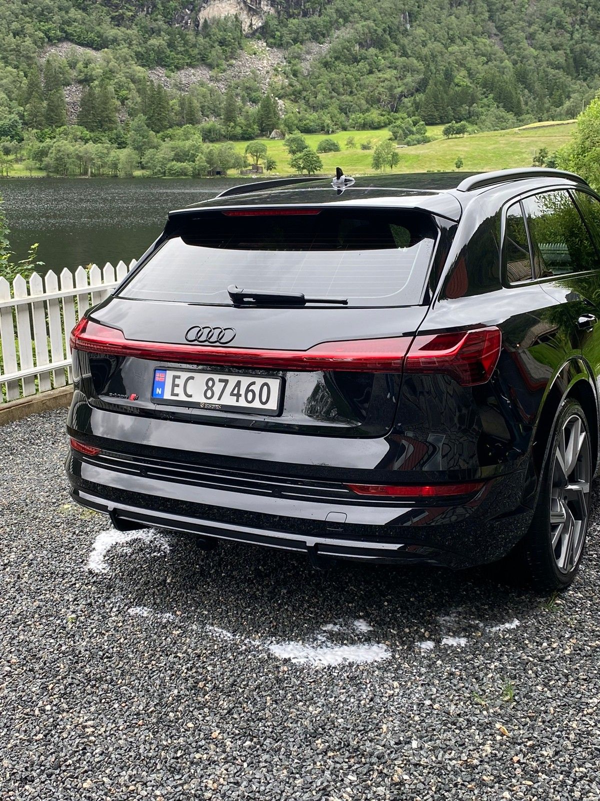 Audi e-tron