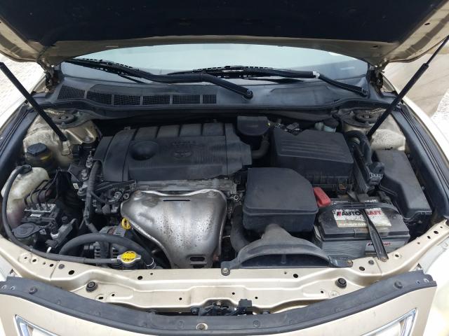 Toyota Camry Base 2011