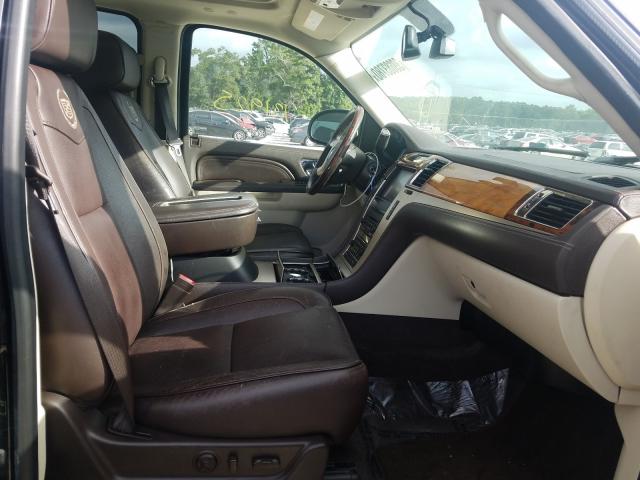 Cadillac Escalade E 2013