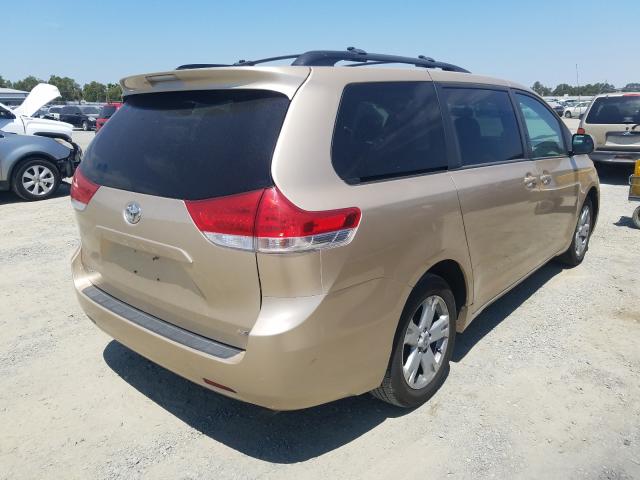 Toyota Sienna LE 2014