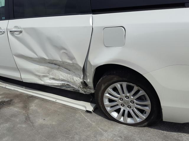 Toyota Sienna XLE 2015