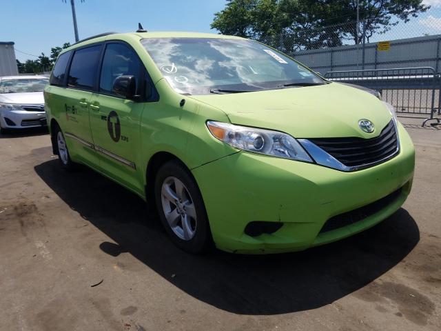Toyota Sienna LE 2014