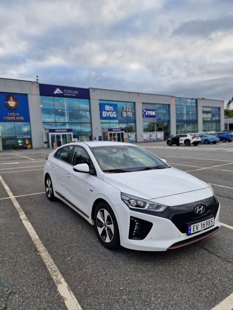 Hyundai IONIQ
