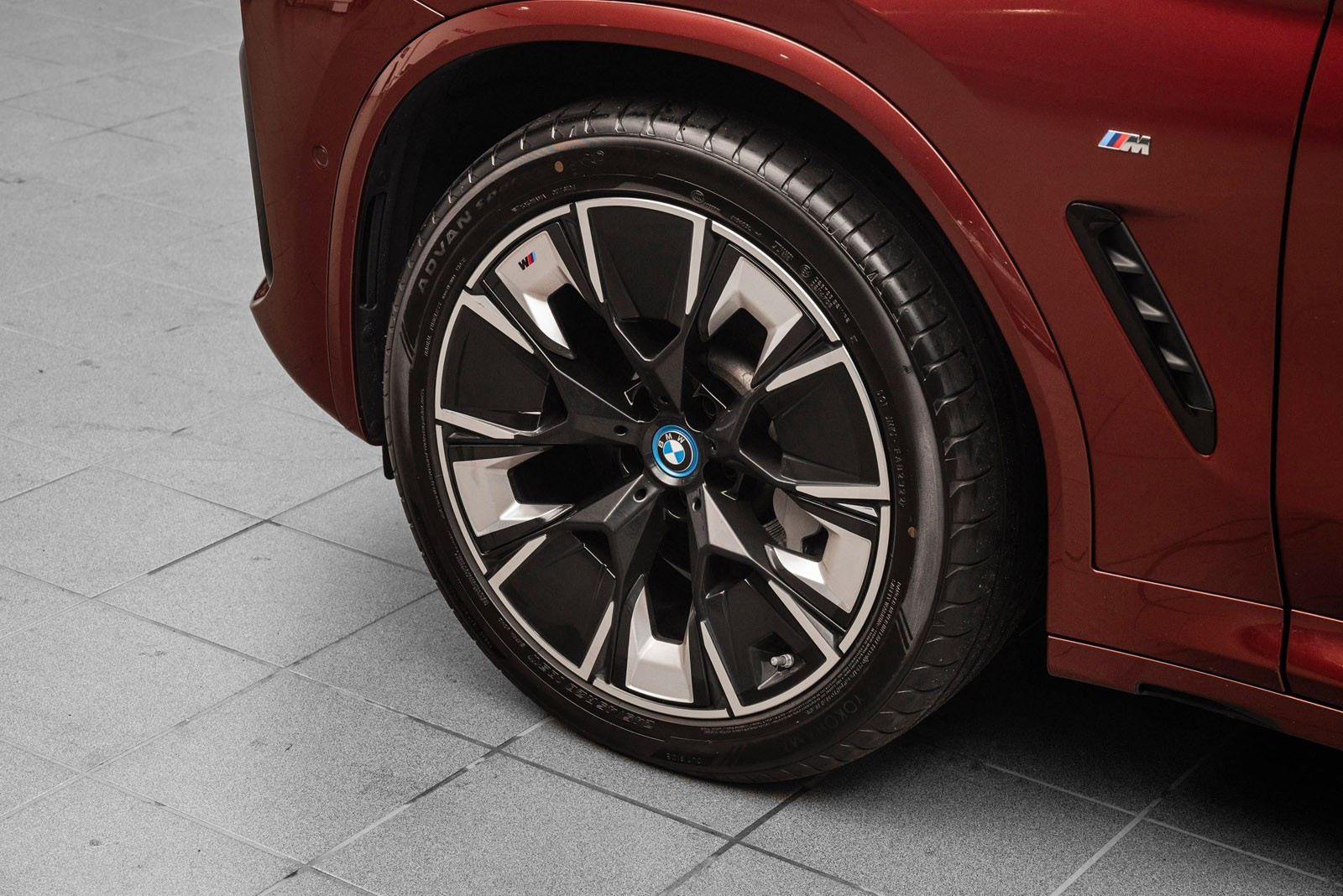 BMW iX3