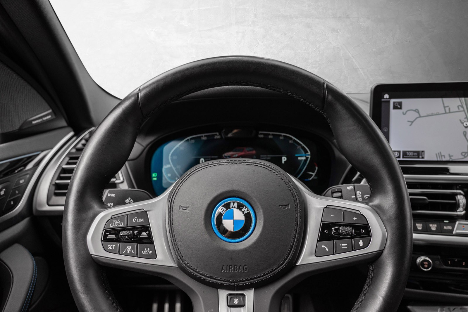 BMW iX3