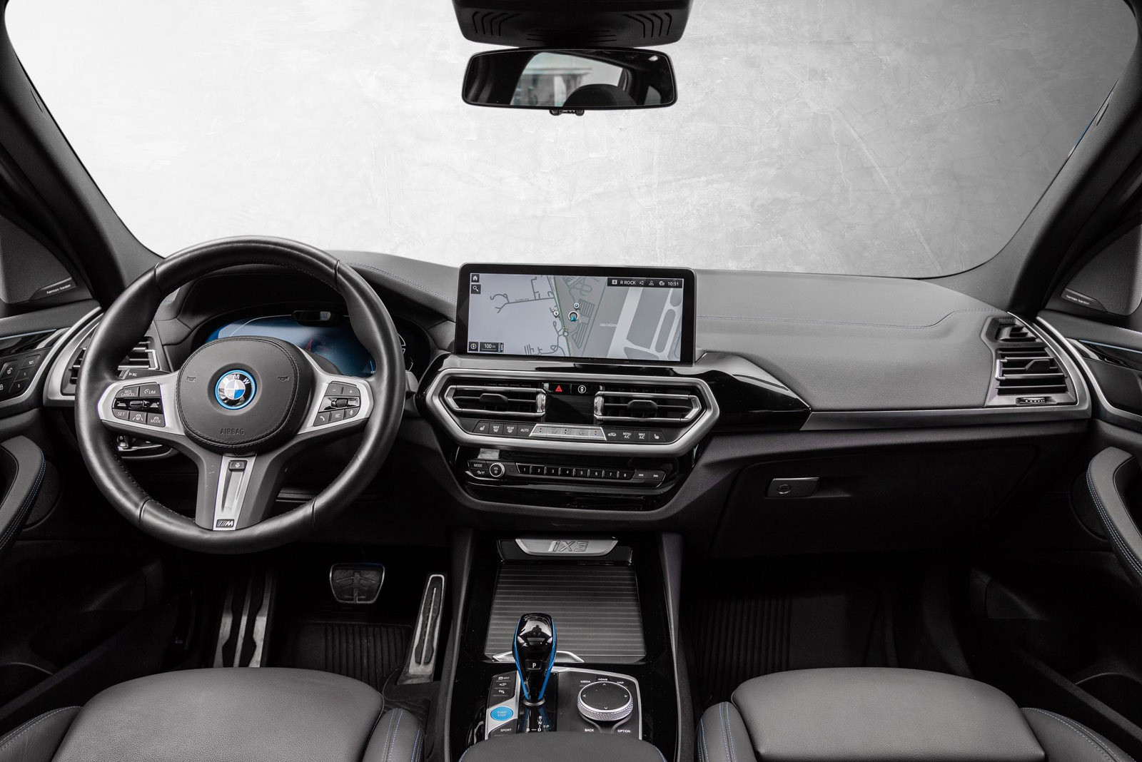 BMW iX3
