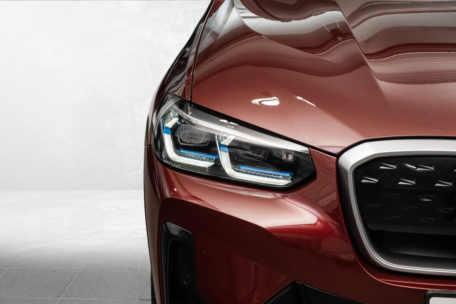 BMW iX3