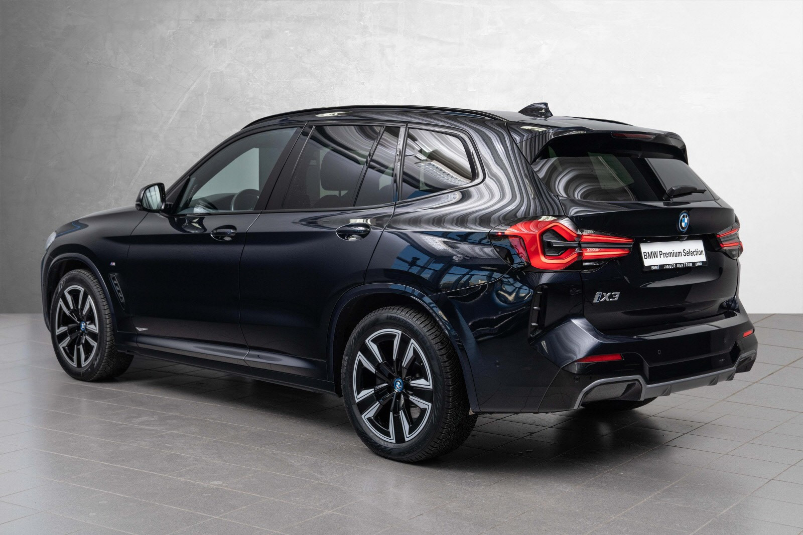 BMW iX3