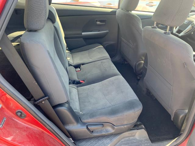 Toyota Prius V 2012