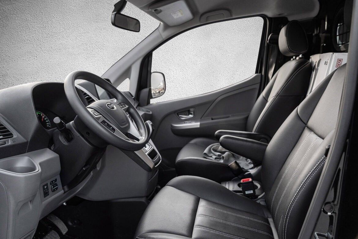 BYD T3