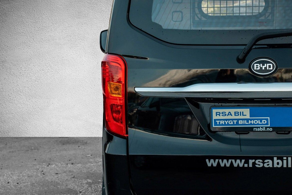 BYD T3
