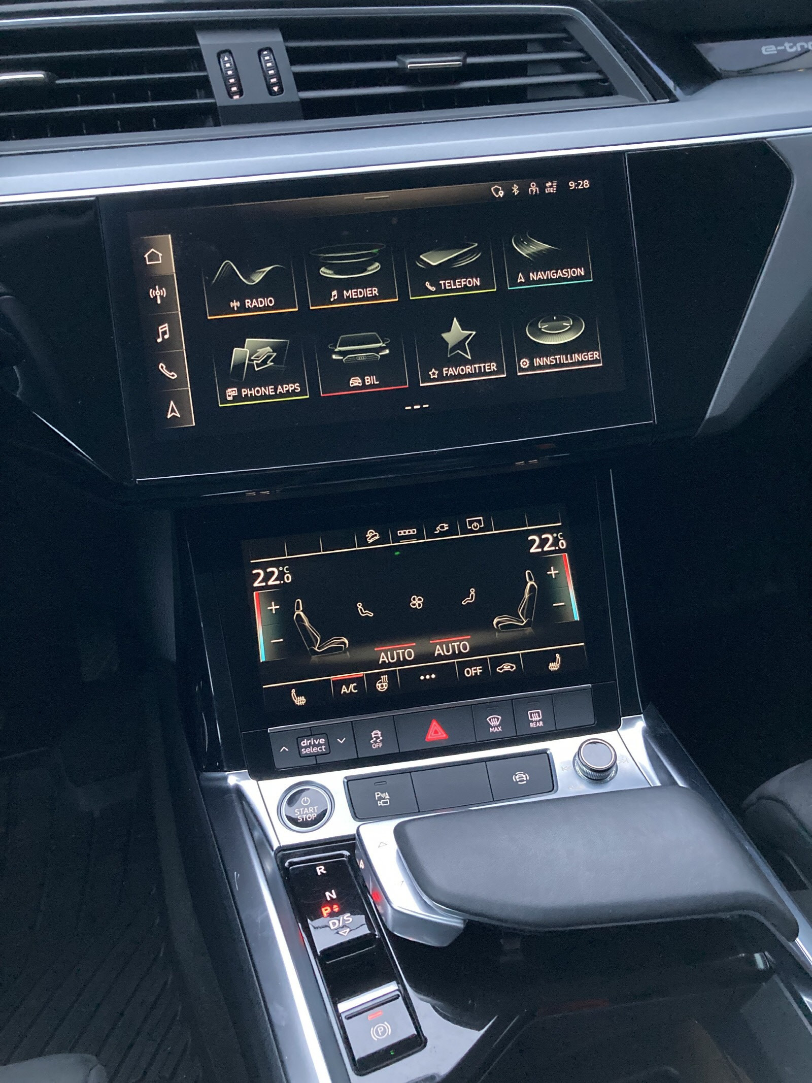 Audi e-tron