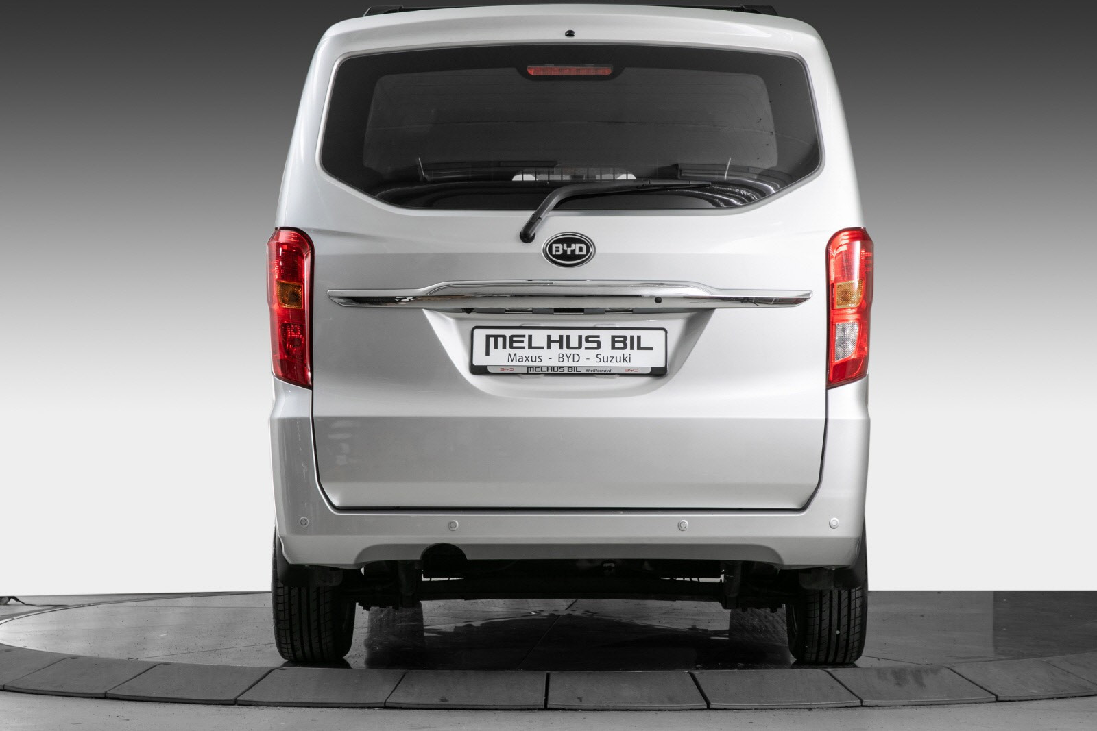 BYD T3