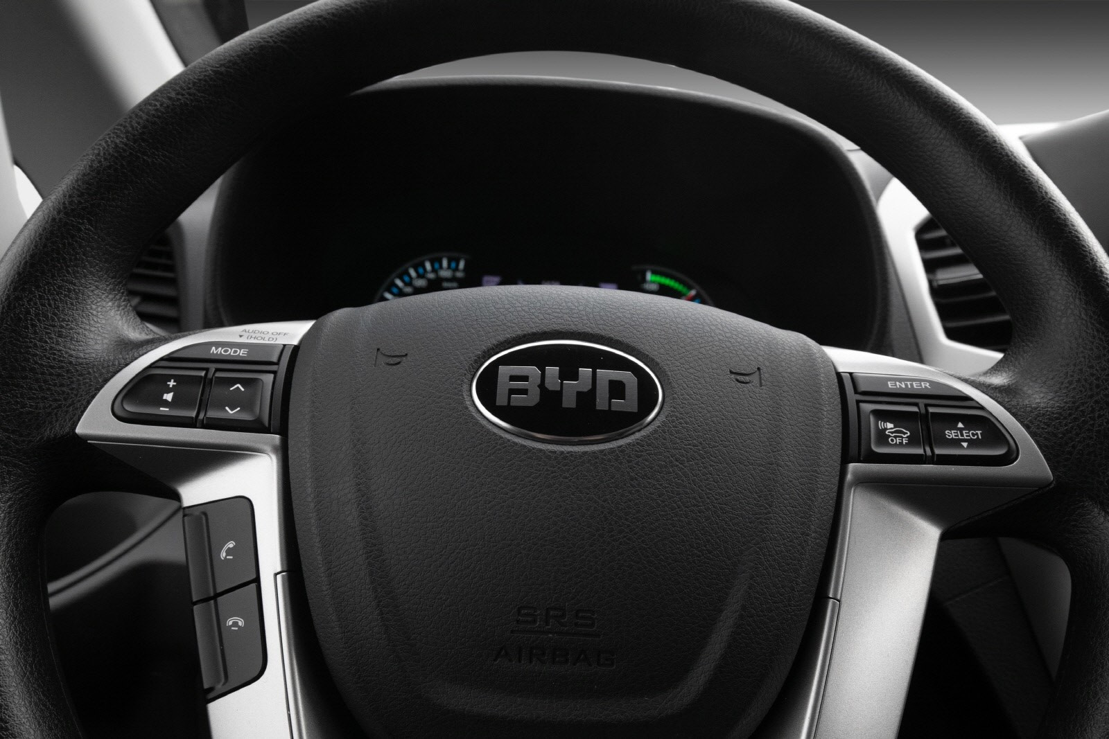BYD T3
