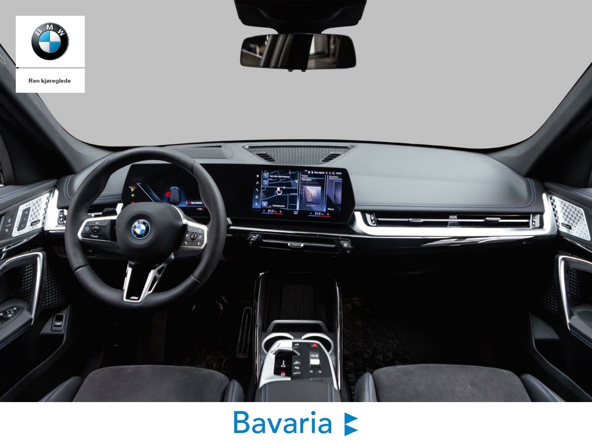 BMW iX1