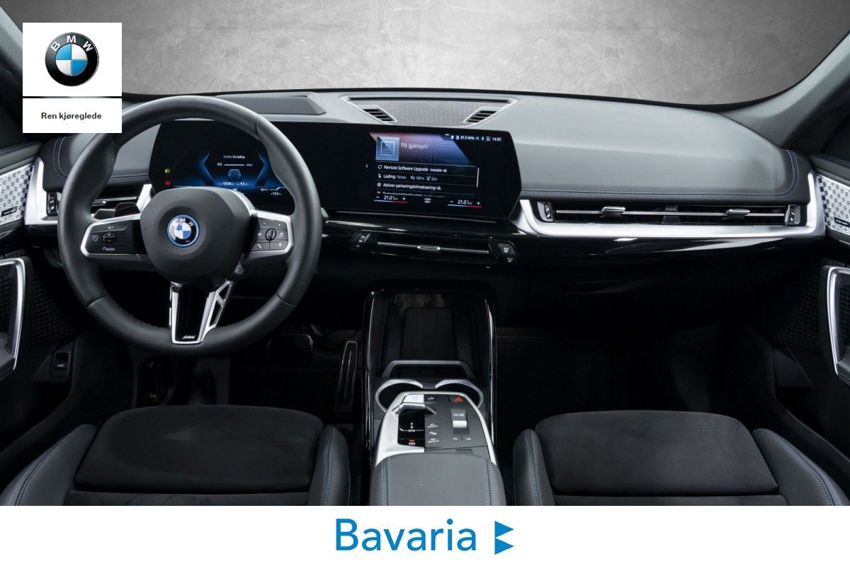BMW iX1