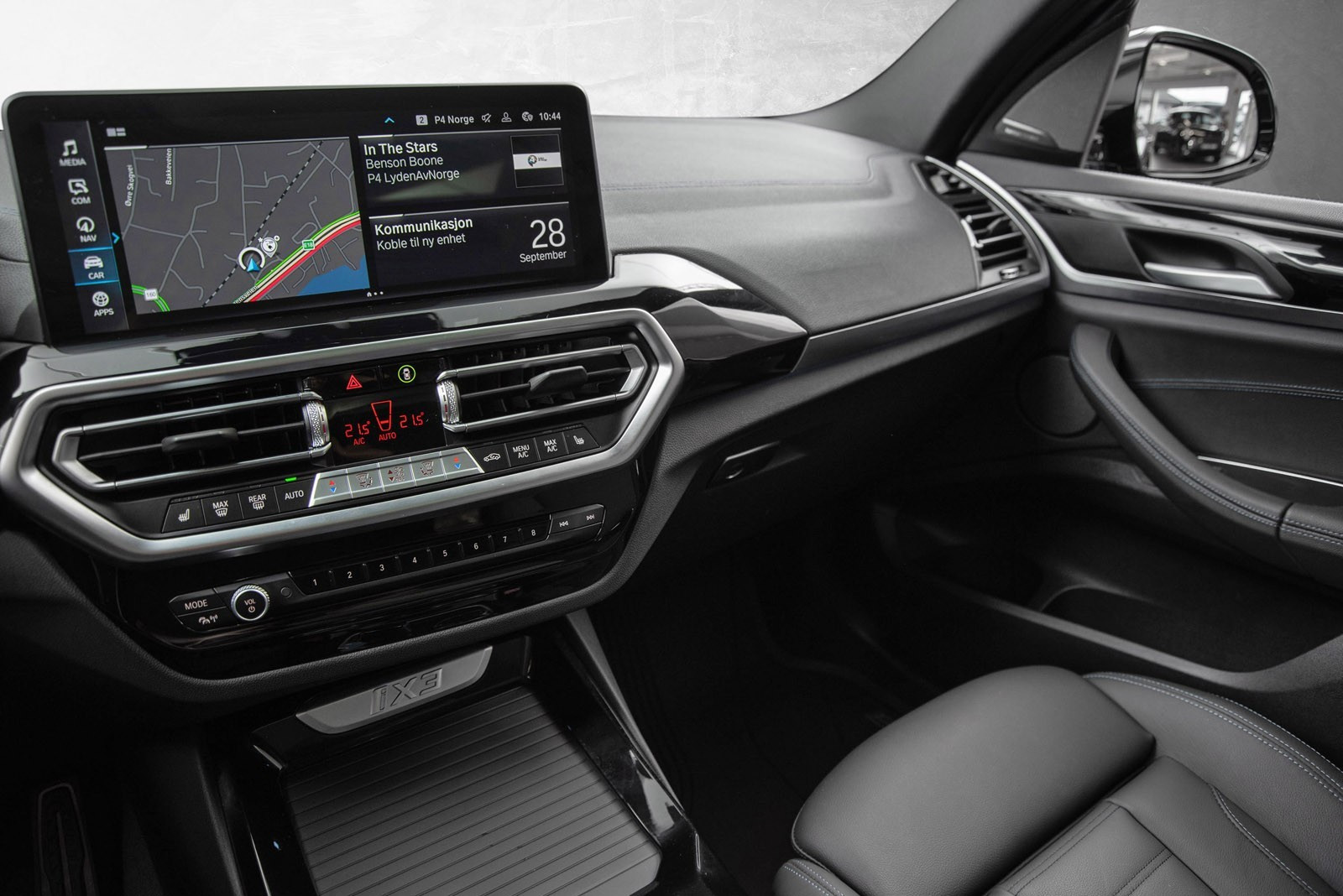 BMW iX3