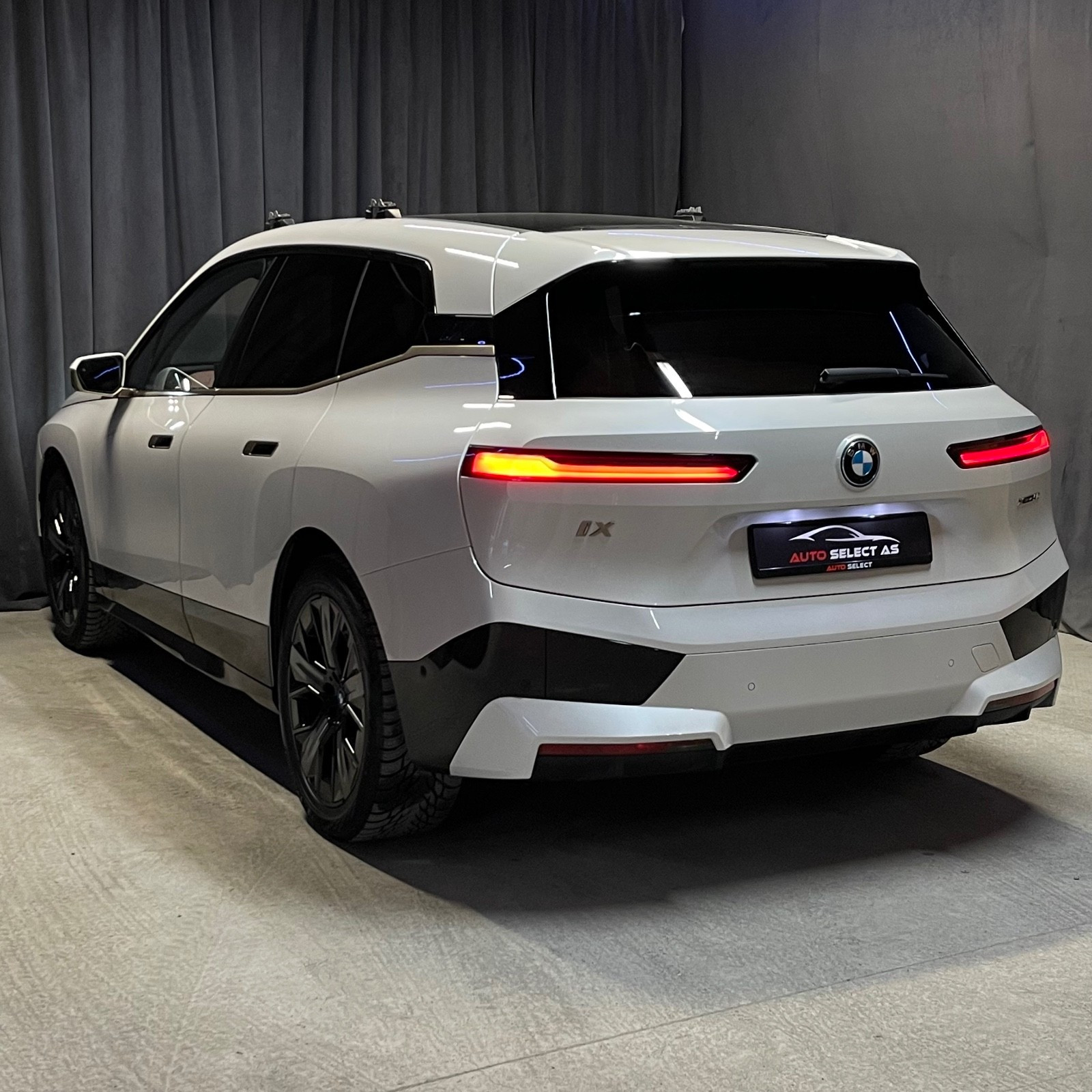 BMW iX xDrive 50
