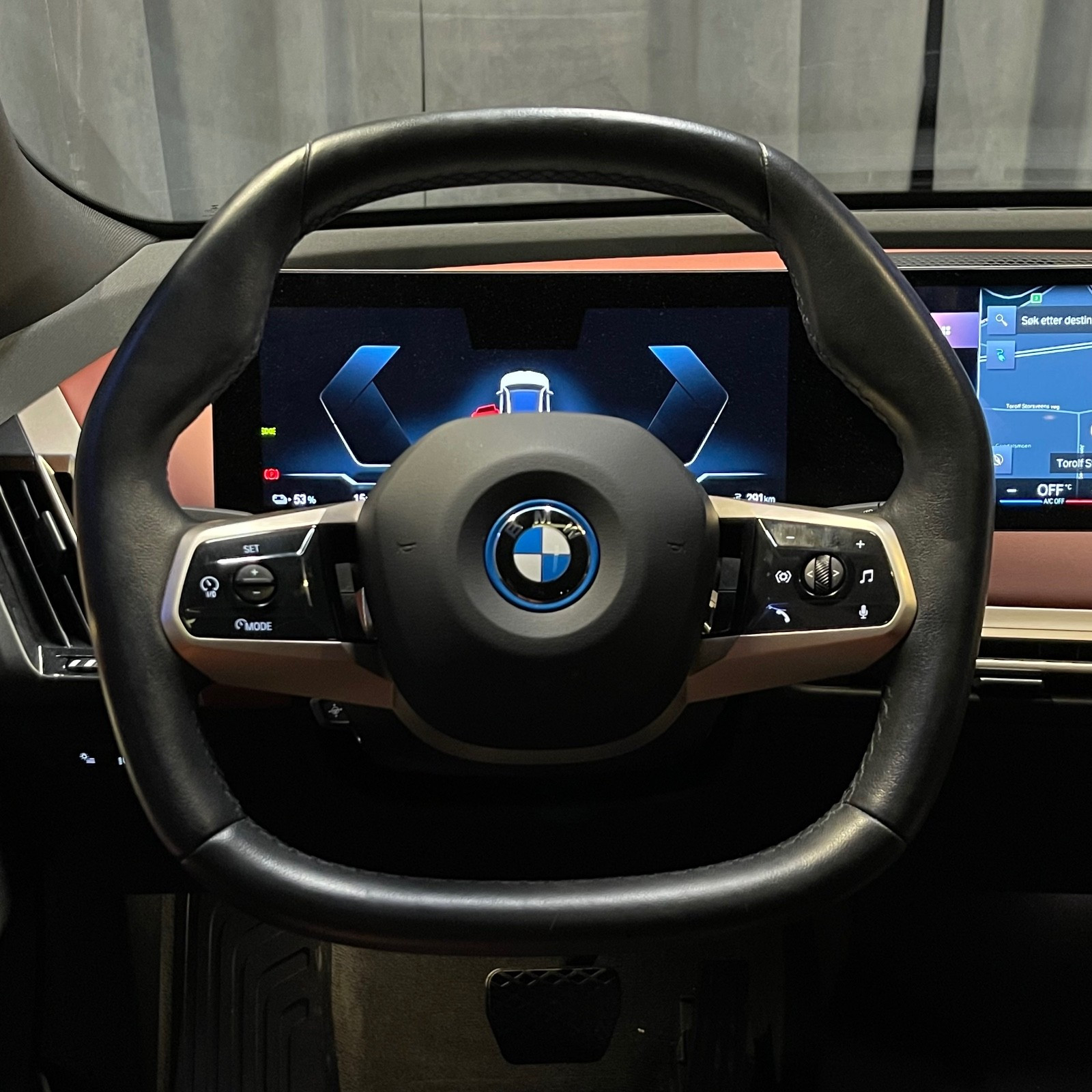 BMW iX xDrive 50