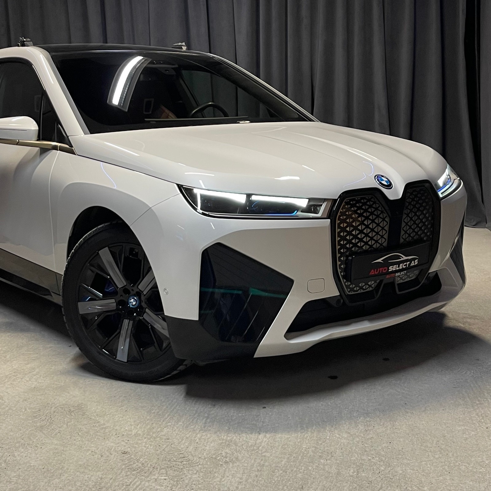 BMW iX xDrive 50