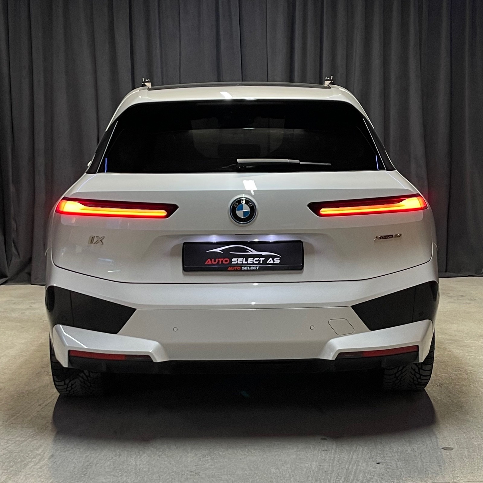 BMW iX xDrive 50
