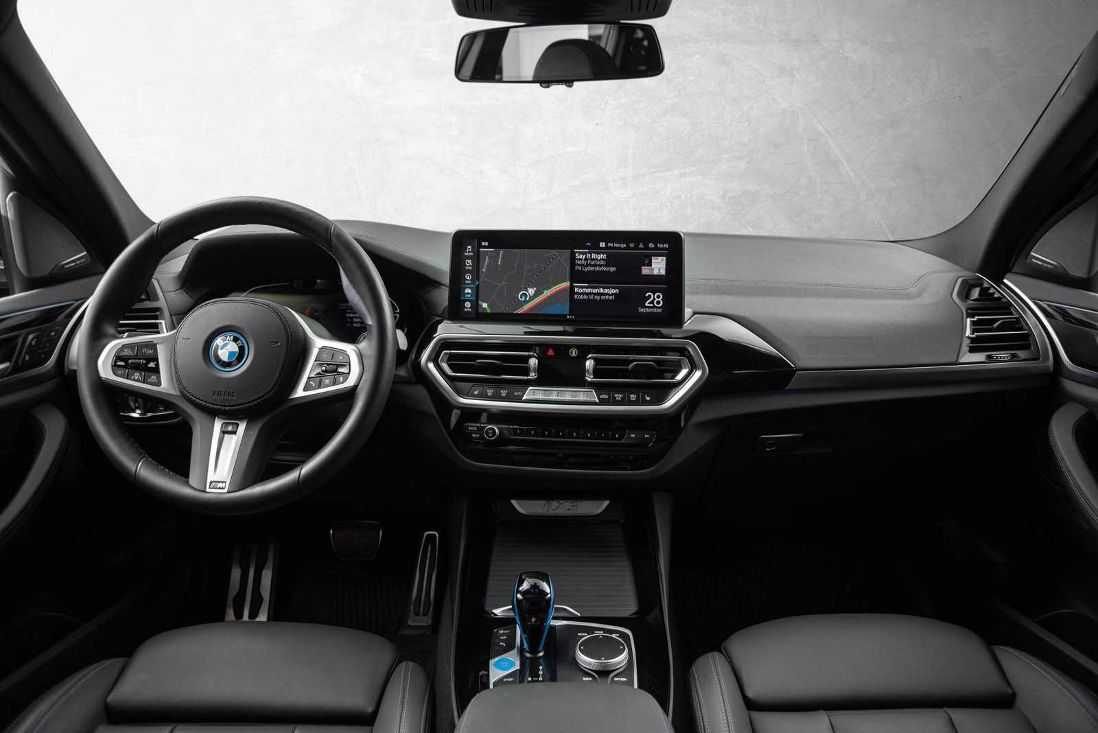 BMW iX3