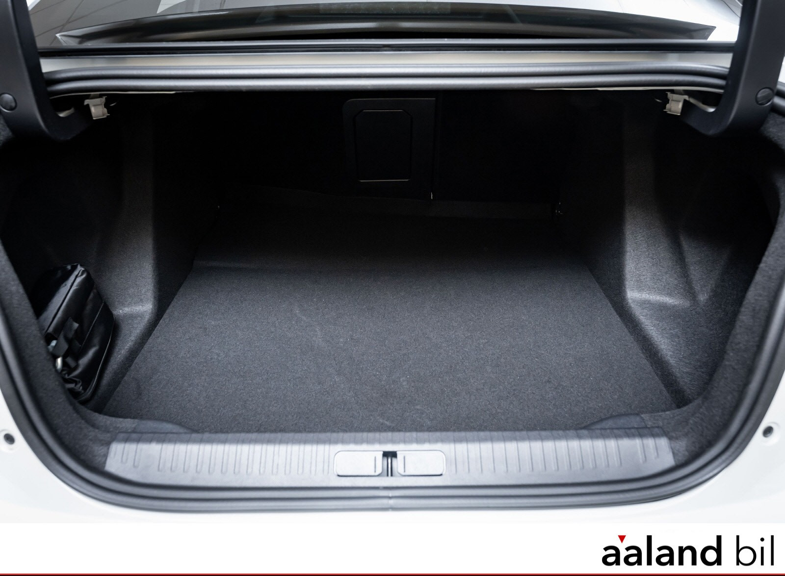 Citroen E-C4 X