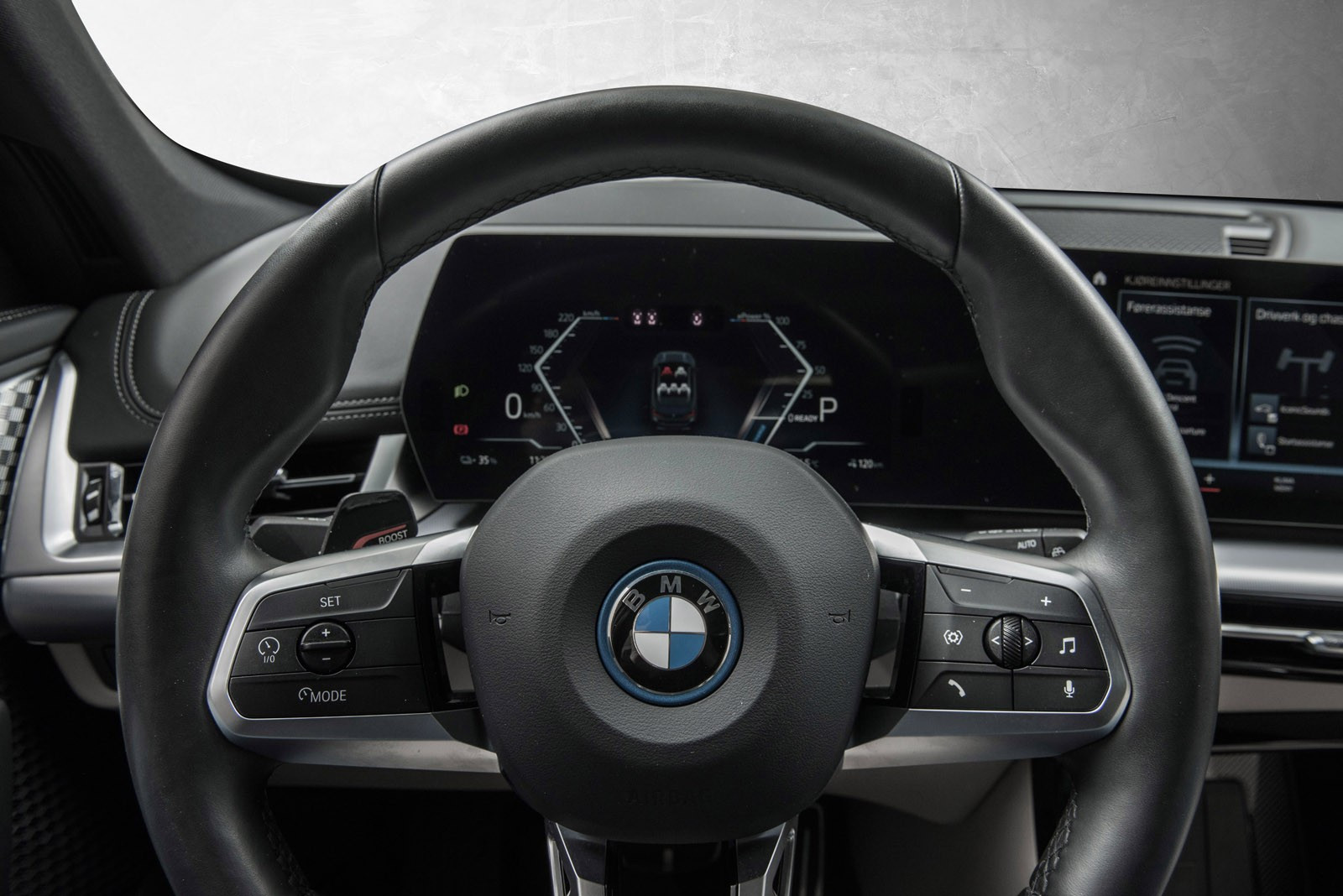 BMW iX1