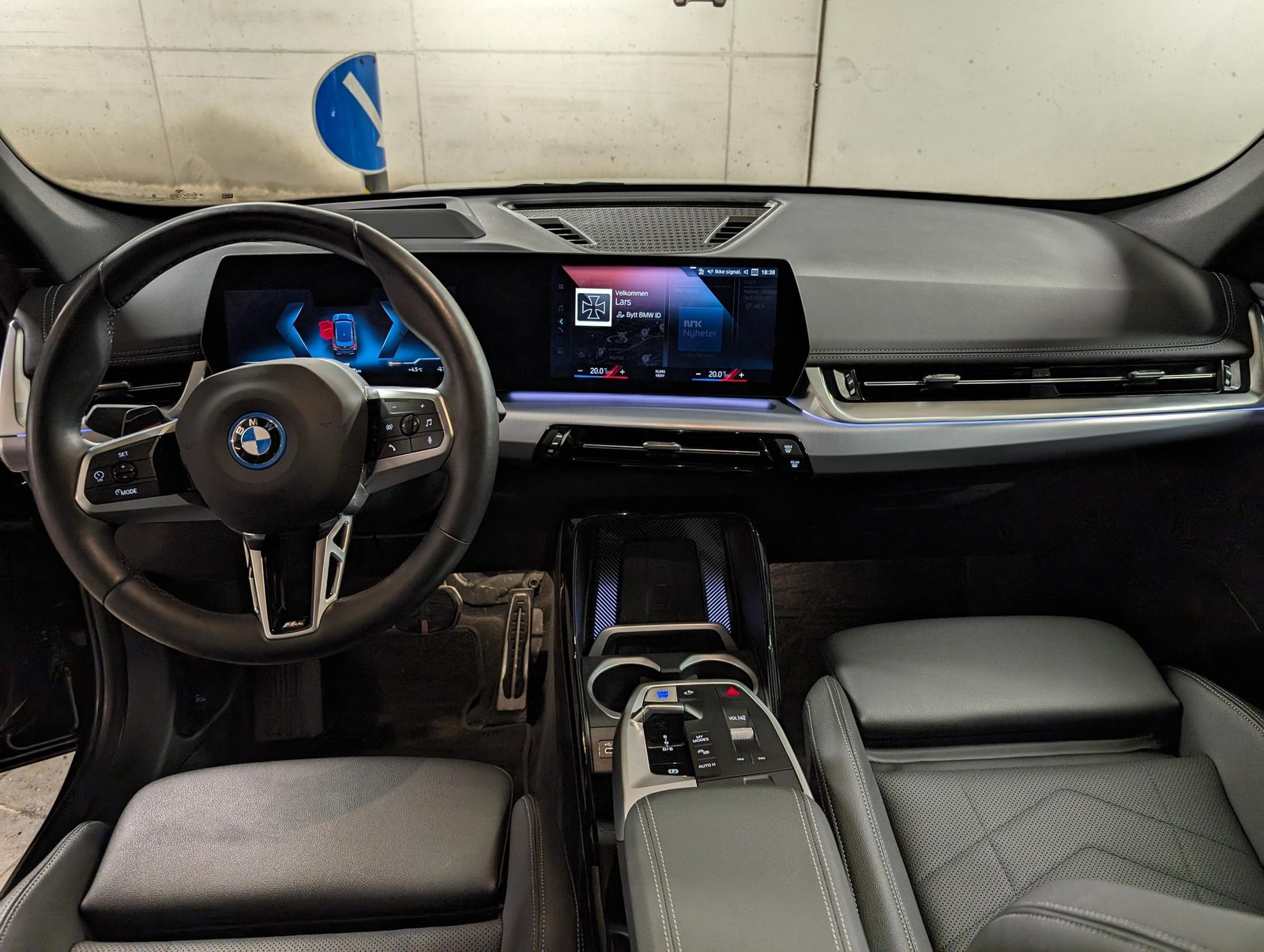 BMW iX1