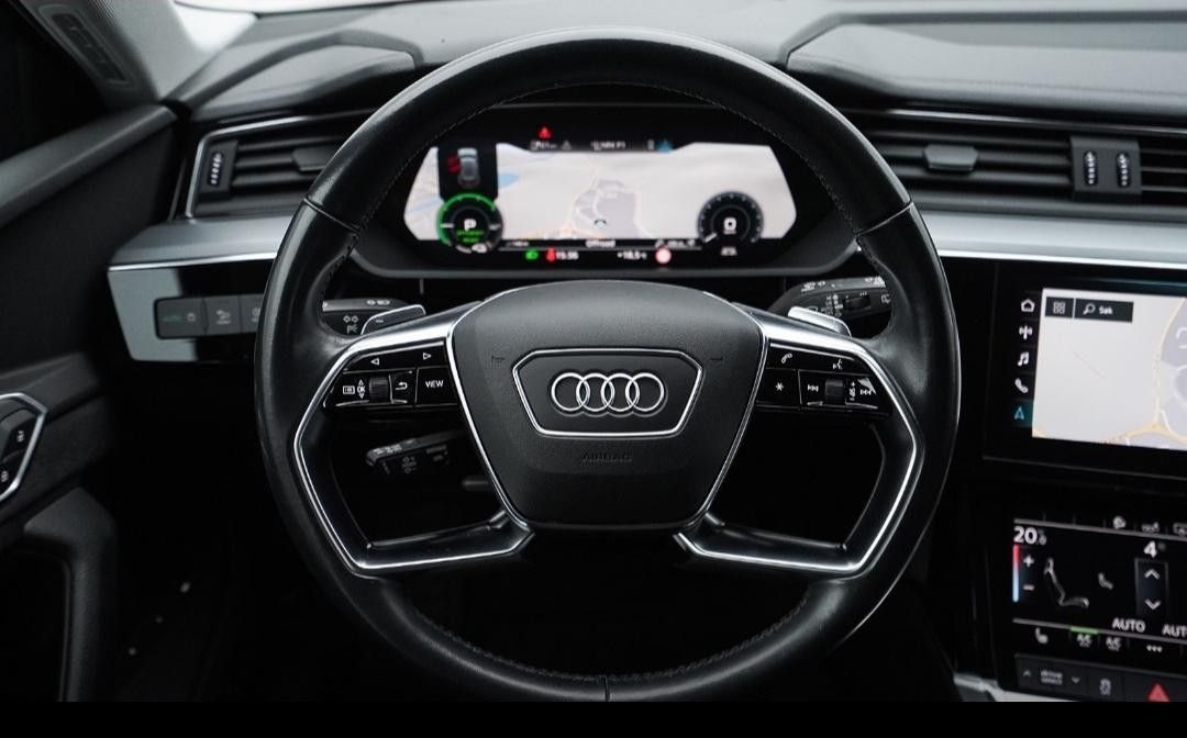Audi e-tron