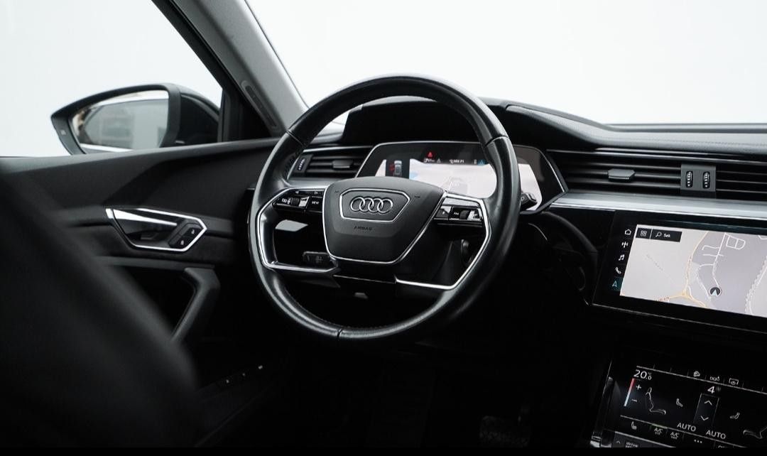 Audi e-tron