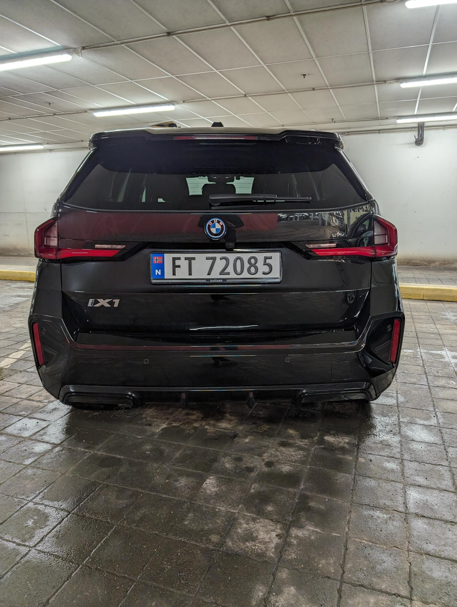 BMW iX1