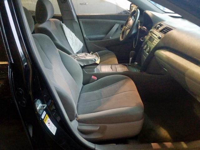 Toyota Camry Base 2011