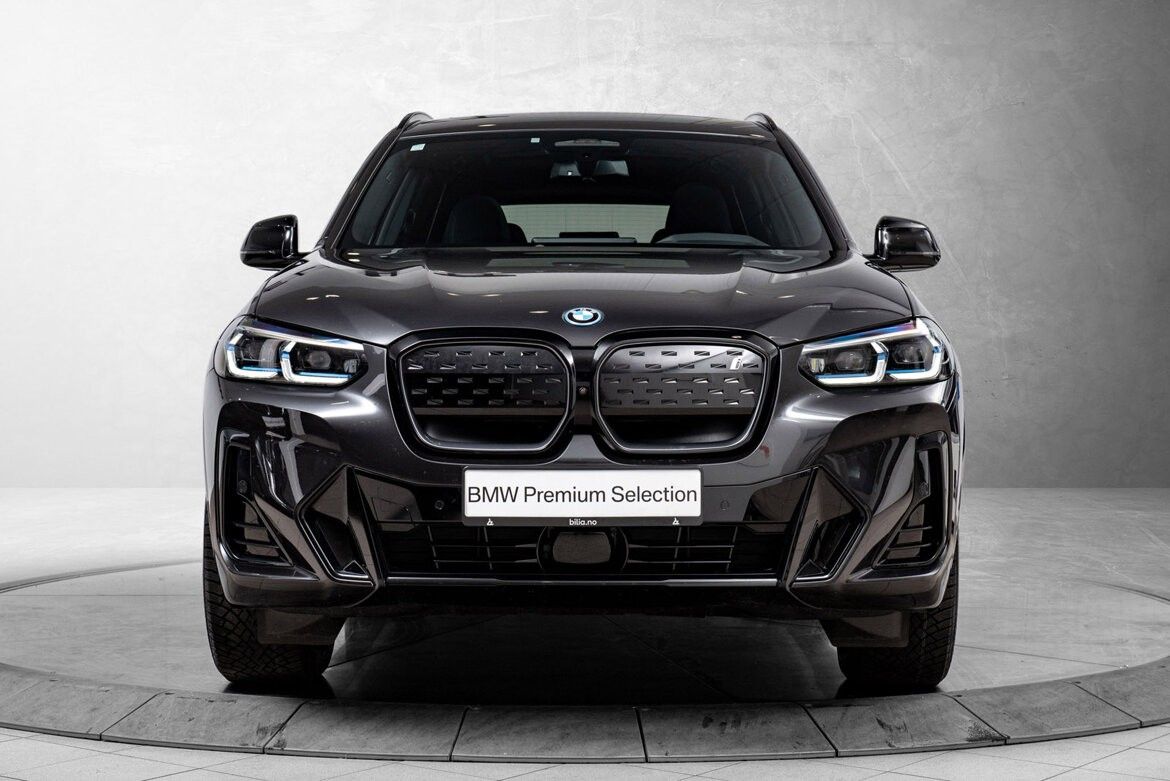 BMW iX3