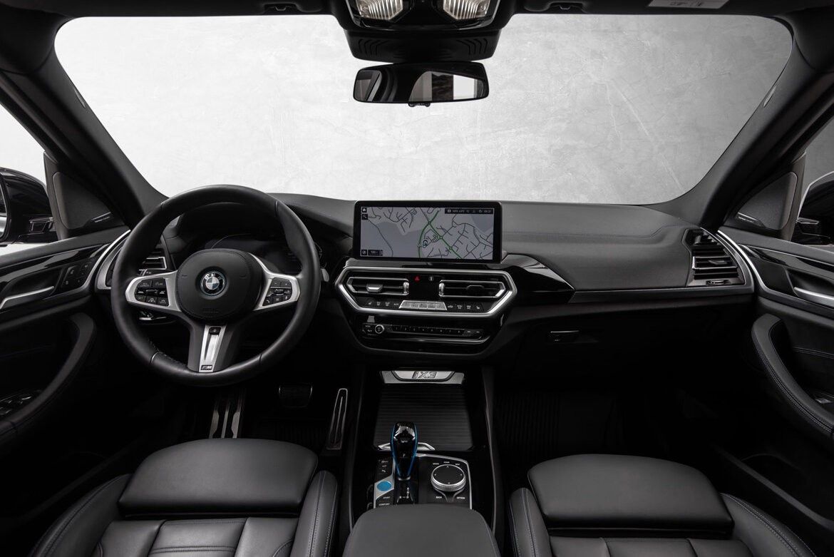BMW iX3