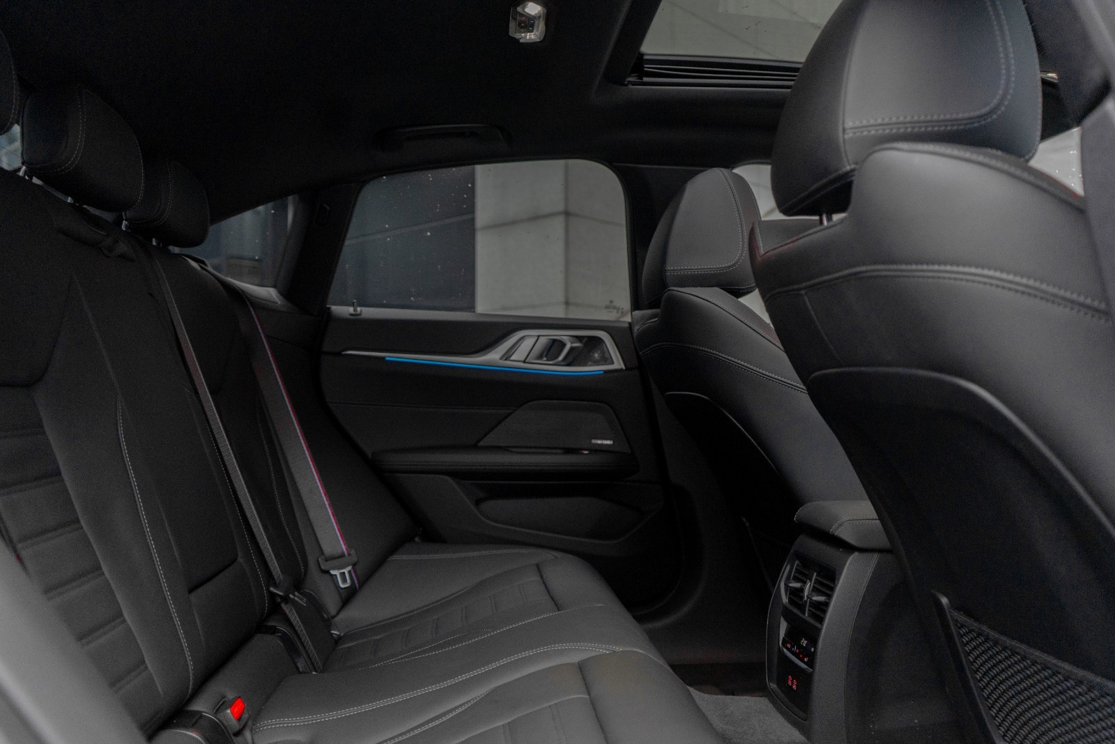 BMW i4 M50