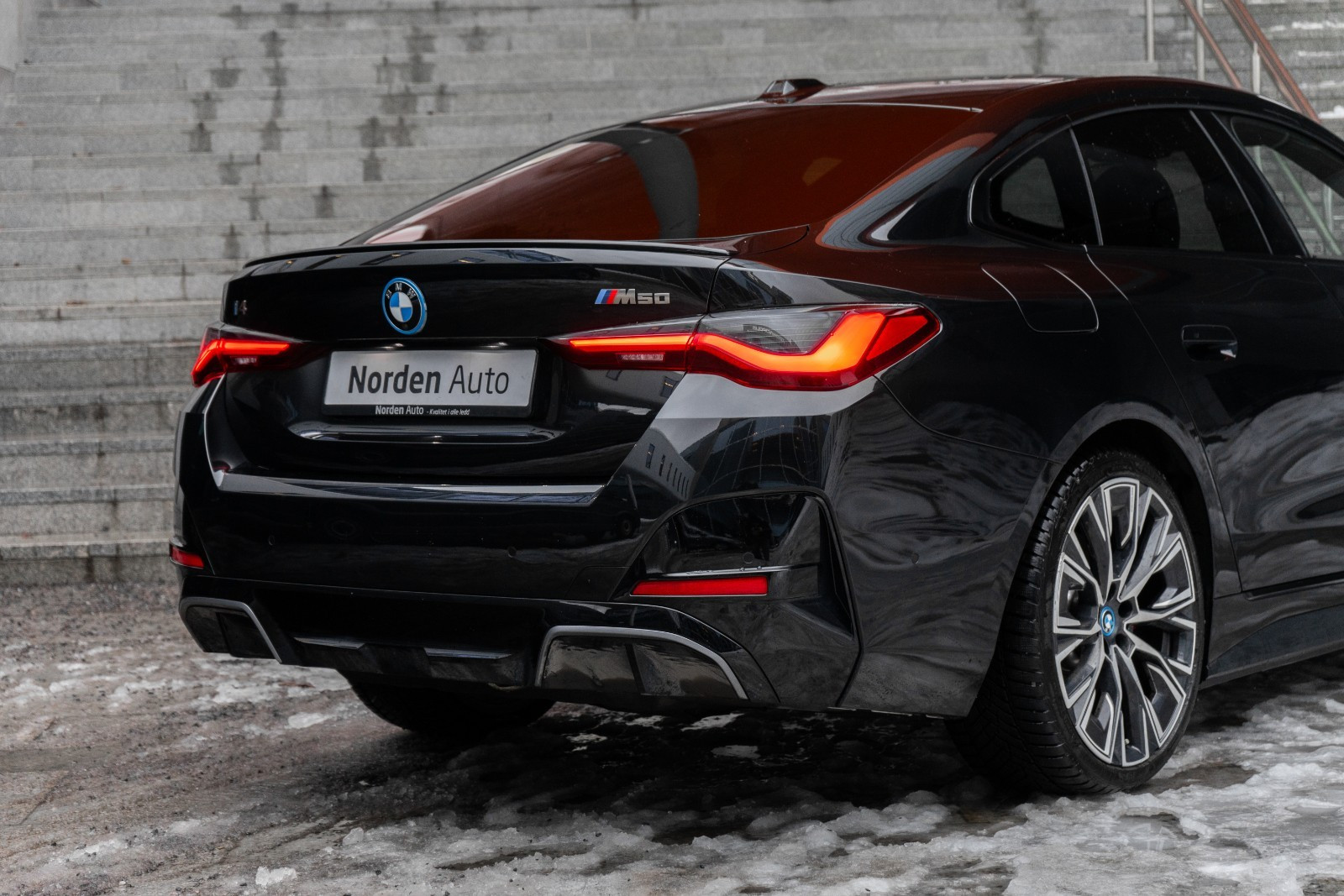 BMW i4 M50