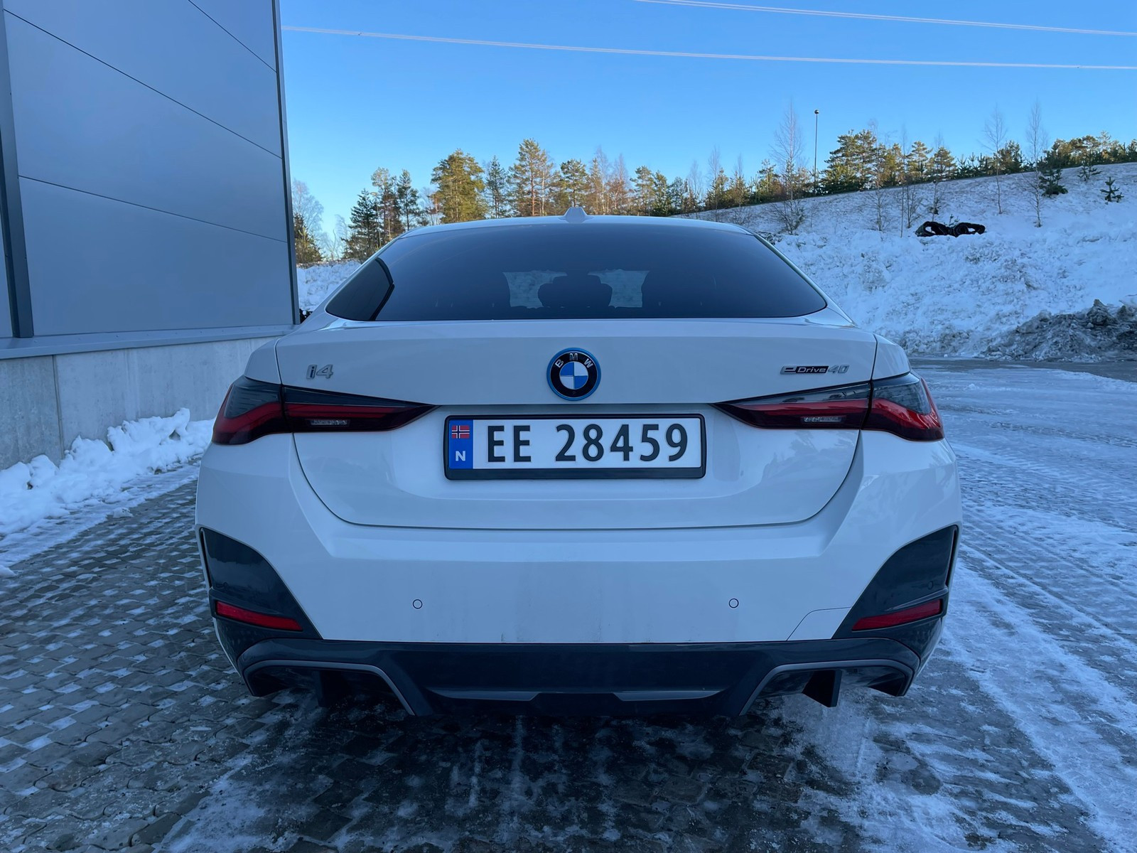 BMW i4