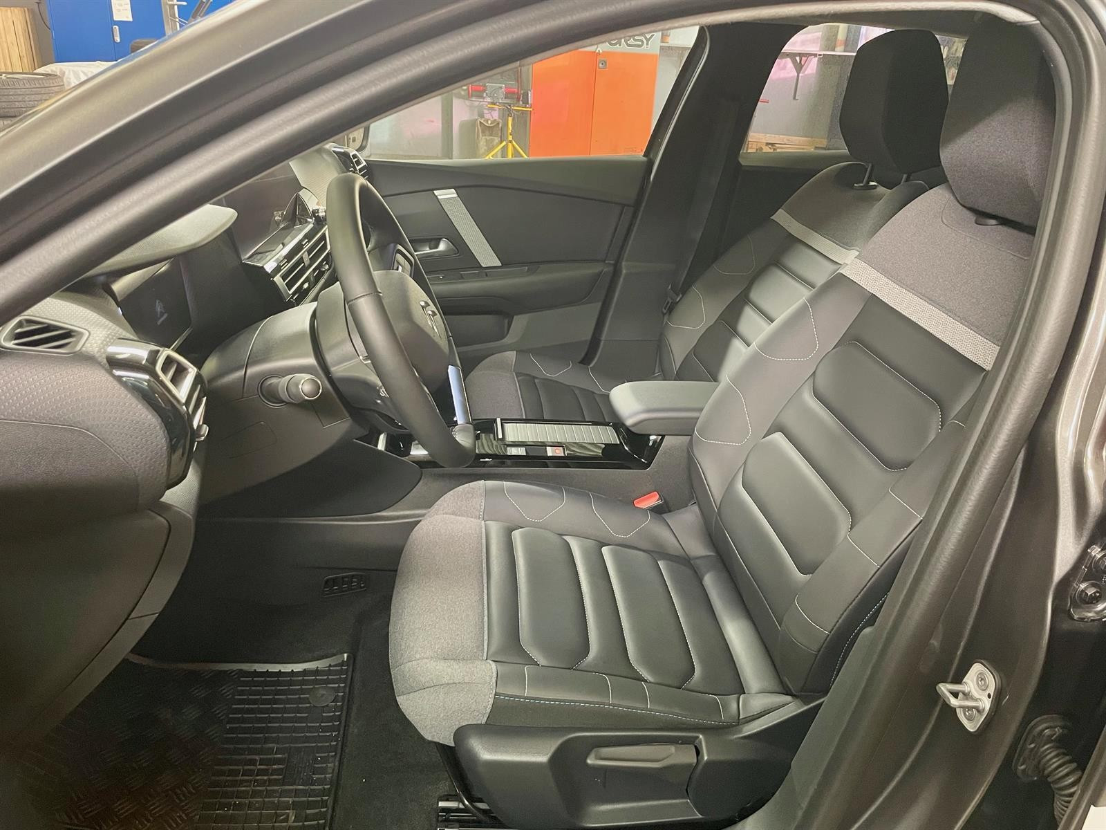 Citroen E-C4