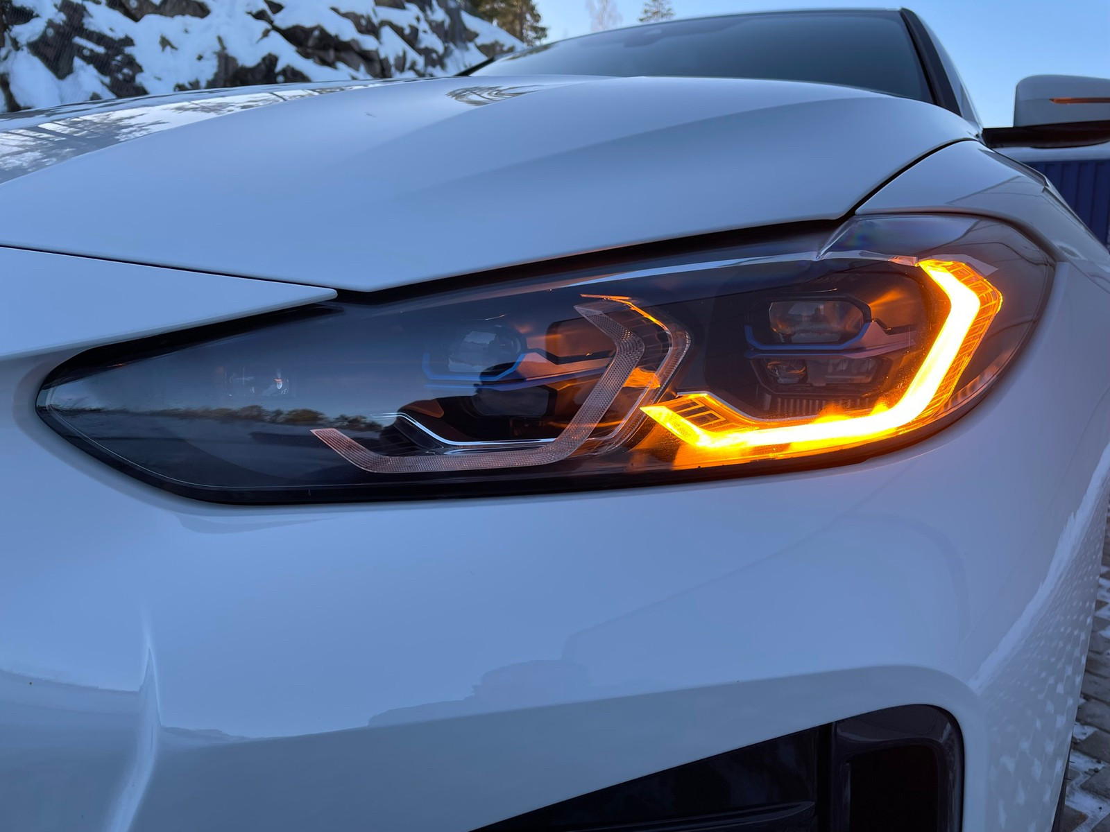 BMW i4