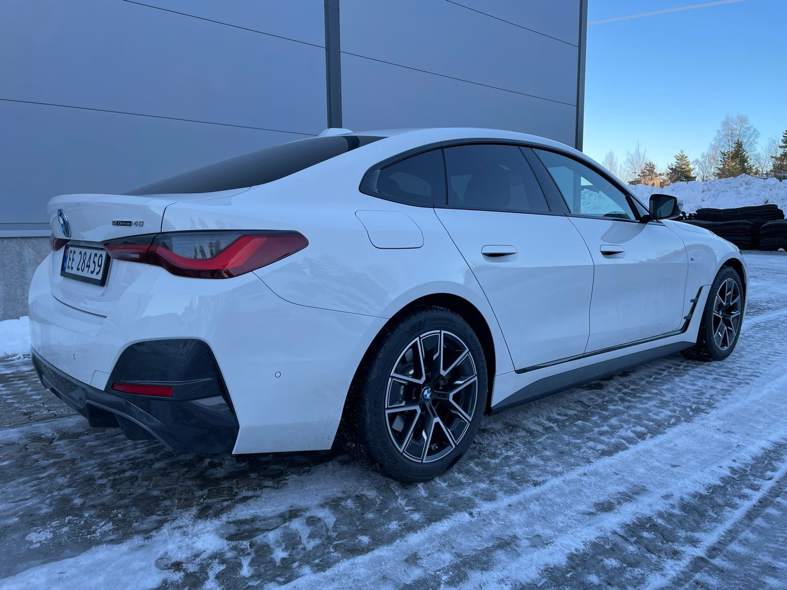 BMW i4