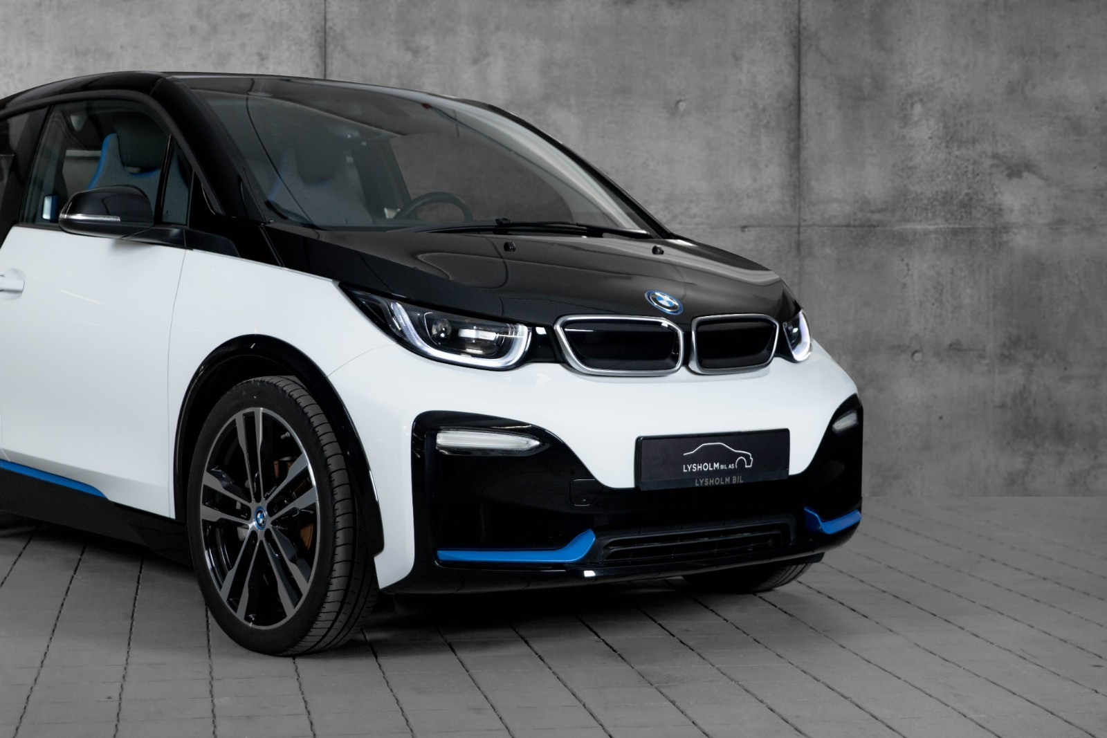 BMW i3