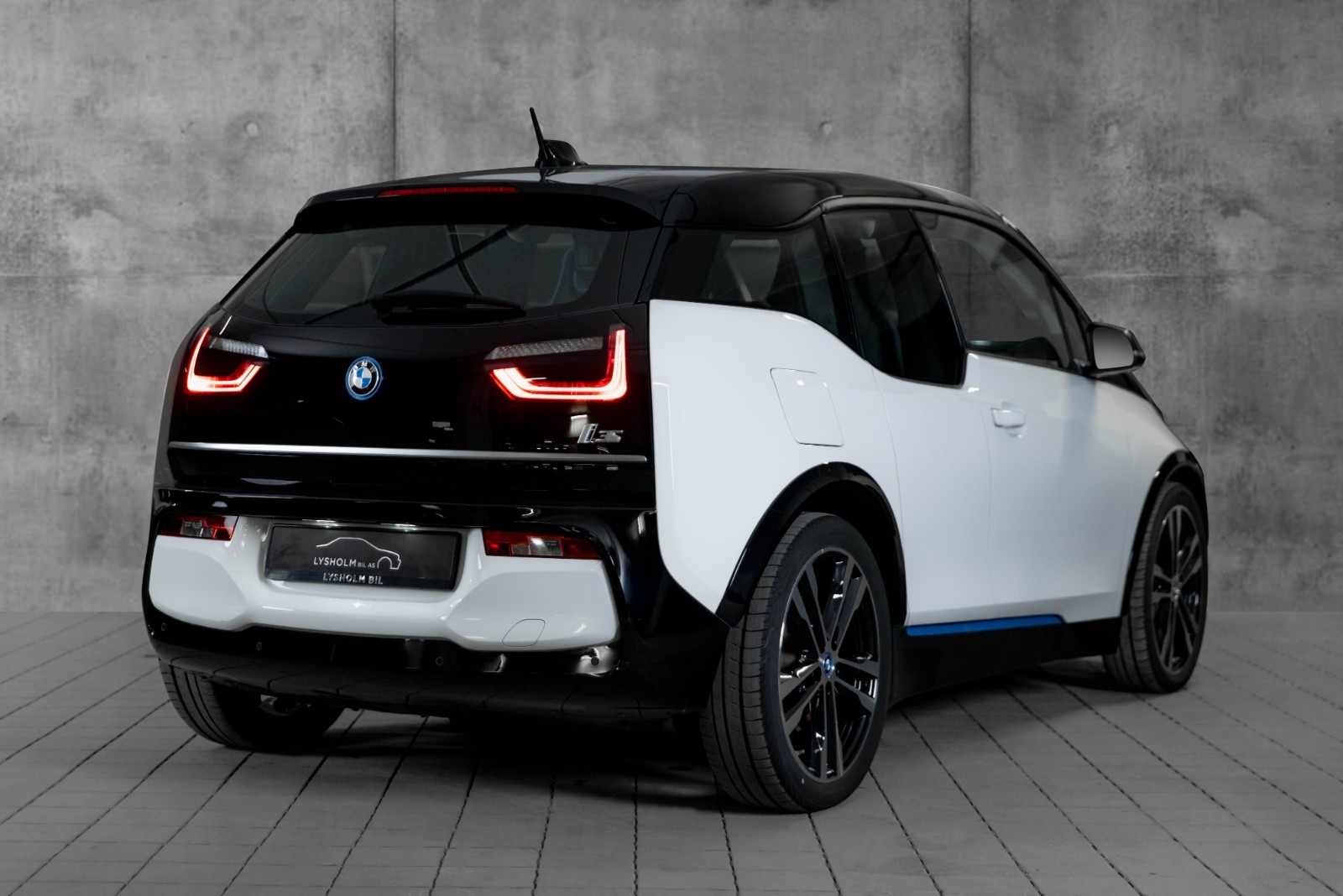 BMW i3